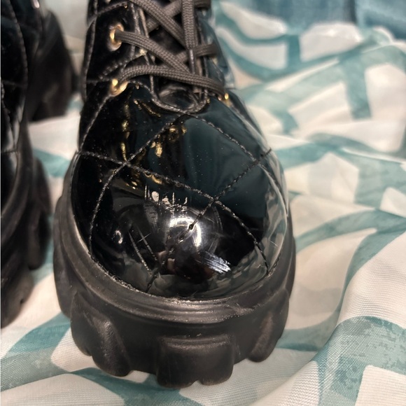 Glossy Black Quilted Combat Boots with Gold Chain - Picture 6 of 6